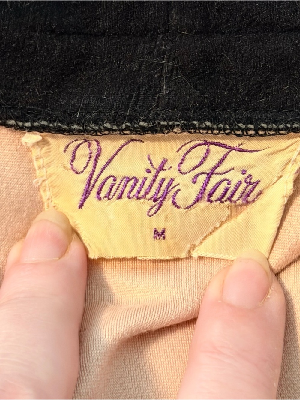 Vanity Fair Two-Tone Kimono Robe in Camel and Black, Size M - Picture 6 of 6